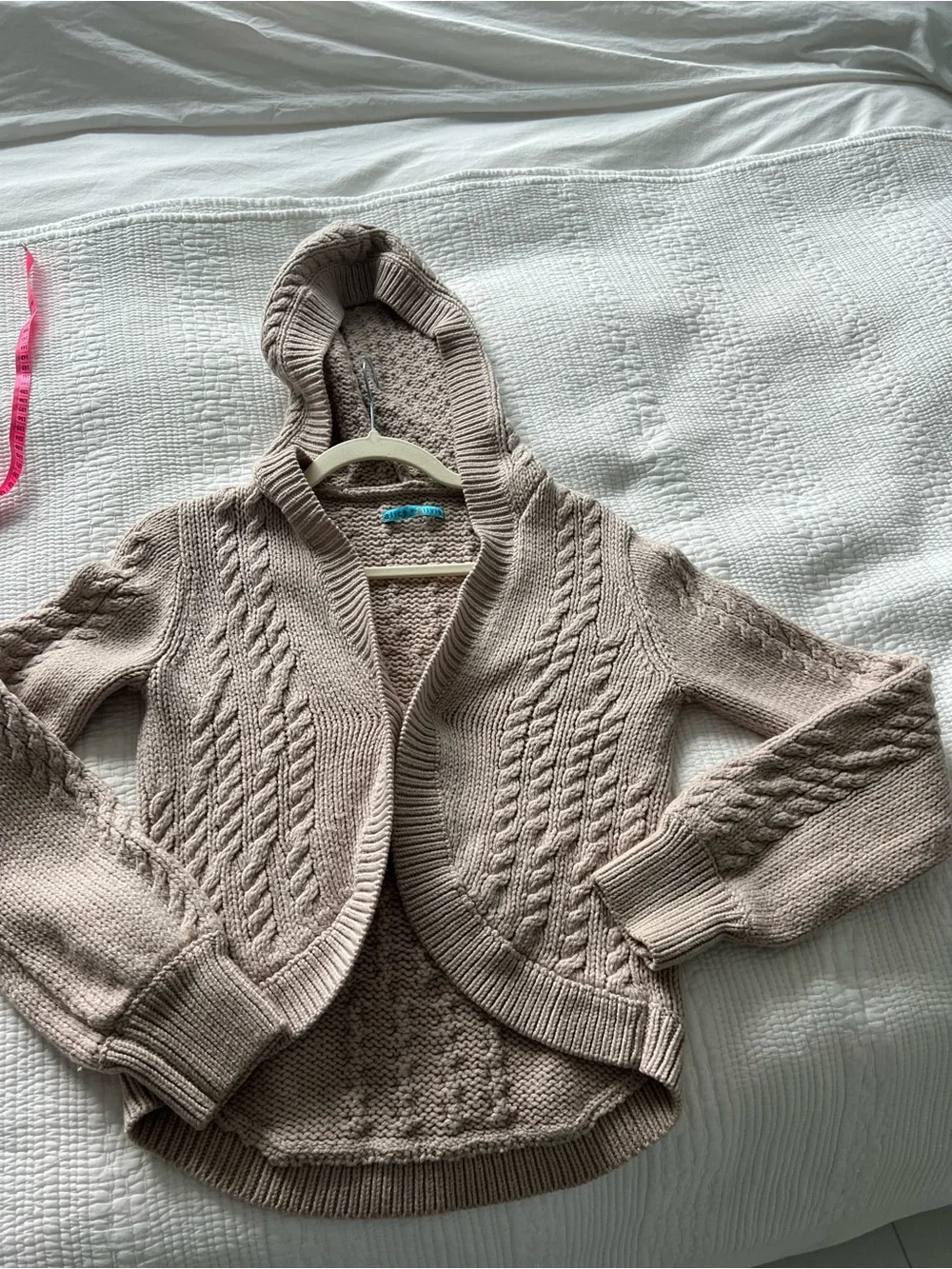 Alice + Olivia soft cable